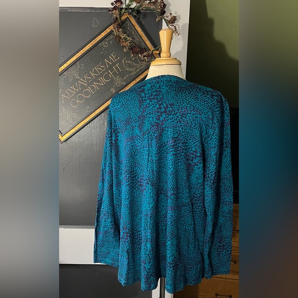 Daisy Fuentes. (Inventory tub #1). - Picture 2 of 6